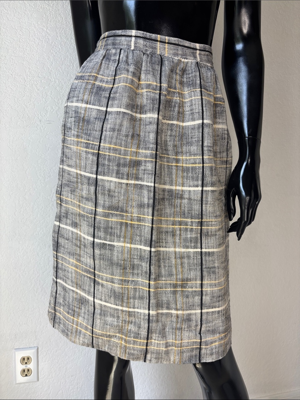 VTG Plaid Gray Pencil Skirt with Yellow Stripe